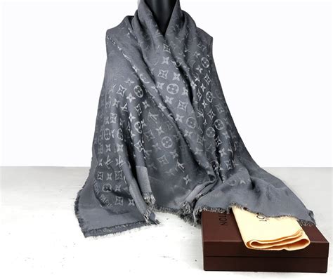 louis vuitton sjaal dames bijenkorf|louis vuitton shawls.